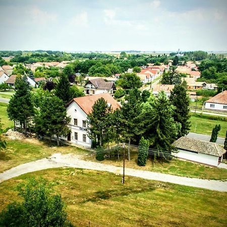 Locomotiv Vendeghaz Hercegszanto Экстерьер фото